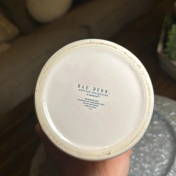 RAE DUNN Home Kitchen KISSES Canister Ceramic Container w Lid Valentine’s Day - Picture 5 of 5